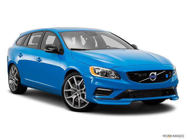 2016 Volvo V60 | Front passenger 3/4 w/ wheels turned