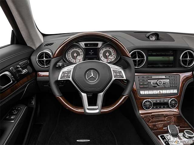 2016 Mercedes-Benz SL-Class | Steering wheel/Center Console