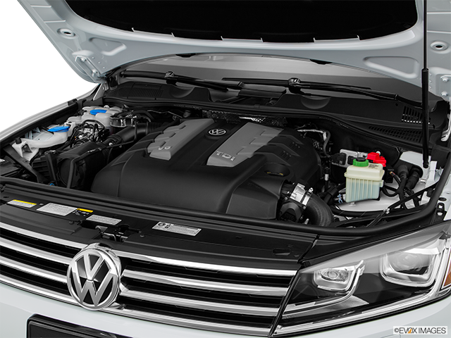 2016 Volkswagen Touareg | Engine