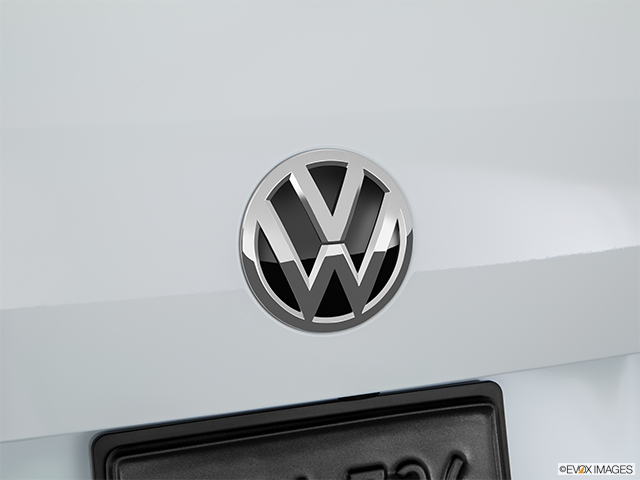 2016 Volkswagen Touareg | Rear manufacturer badge/emblem