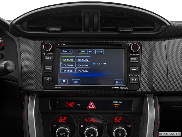 2016 Subaru BRZ | Closeup of radio head unit