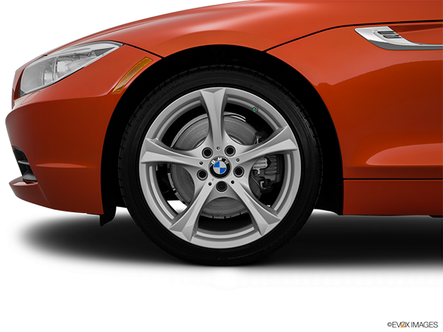 2016 BMW Z4 | Front Drivers side wheel at profile