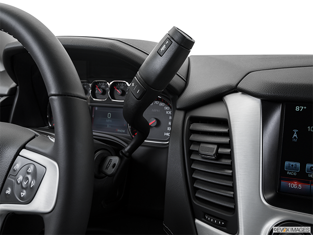 2016 GMC Yukon XL | Gear shifter/center console