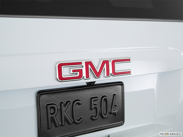 2016 GMC Yukon XL | Rear manufacturer badge/emblem