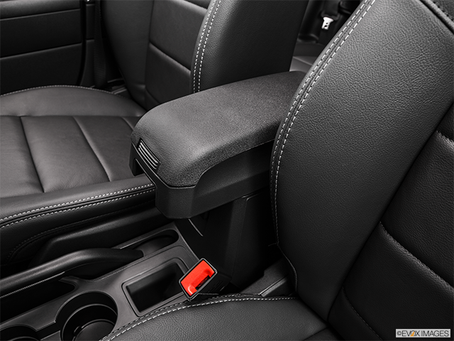 2016 Jeep Patriot | Front center console with closed lid, from driver’s side looking down