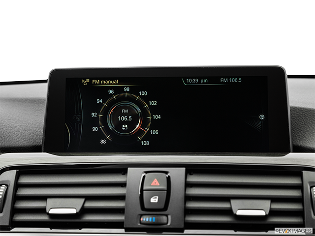 2015 BMW 3 Series | Closeup of radio head unit