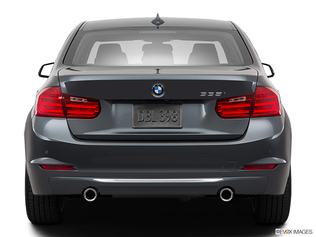 2015 BMW 3 Series | Low/wide rear