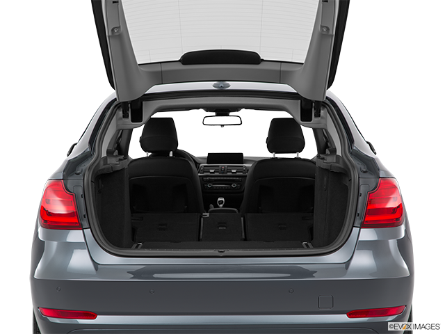 2015 BMW 3 Series | Hatchback & SUV rear angle