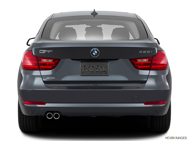 2015 BMW 3 Series | Low/wide rear