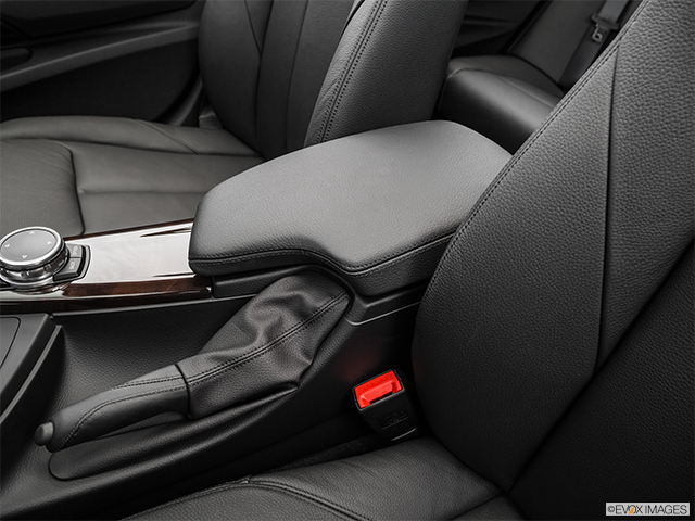 2015 BMW 3 Series | Front center console with closed lid, from driver’s side looking down