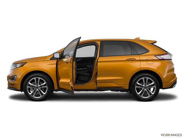 2015 Ford Edge | Driver's side profile with drivers side door open
