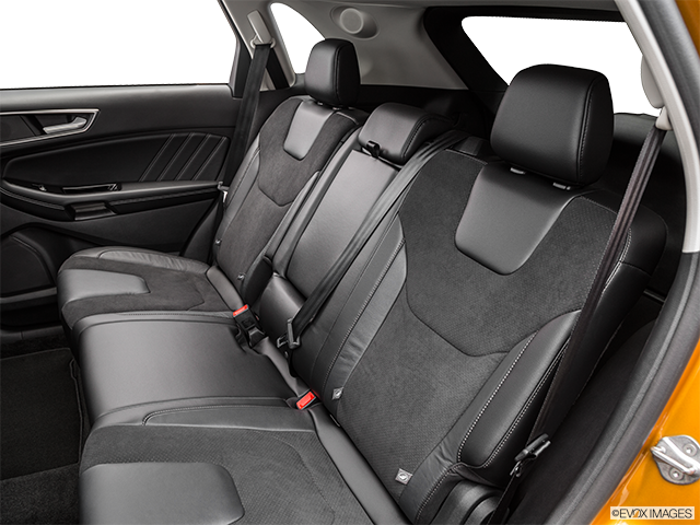2015 Ford Edge | Rear seats from Drivers Side