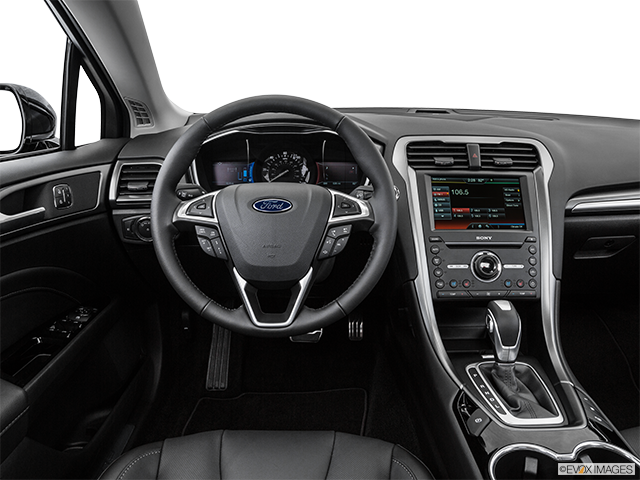 2016 Ford Fusion | Steering wheel/Center Console