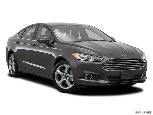 2016 Ford Fusion | Front passenger 3/4 w/ wheels turned
