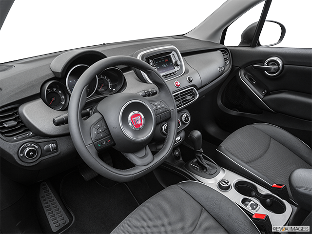 2016 Fiat 500X | Interior Hero (driver’s side)