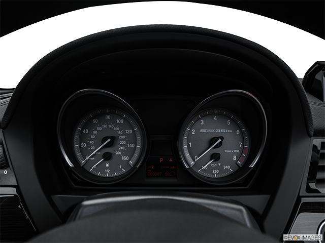 2016 BMW Z4 | Speedometer/tachometer