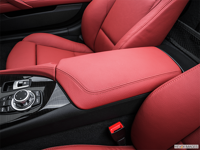 2016 BMW Z4 | Front center console with closed lid, from driver’s side looking down