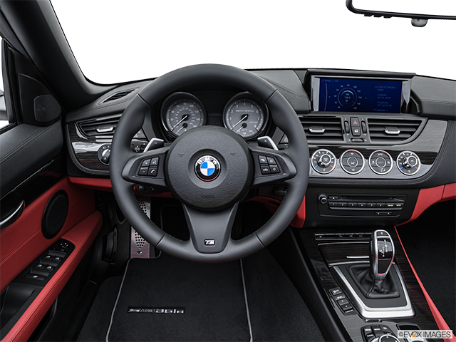 2016 BMW Z4 | Steering wheel/Center Console