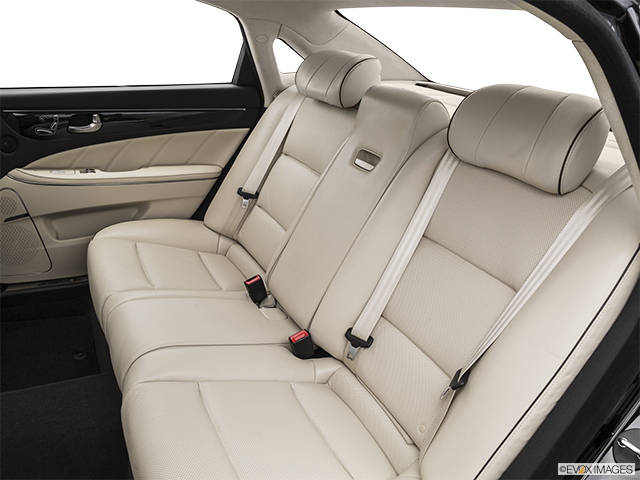 2016 Hyundai Equus | Rear seats from Drivers Side