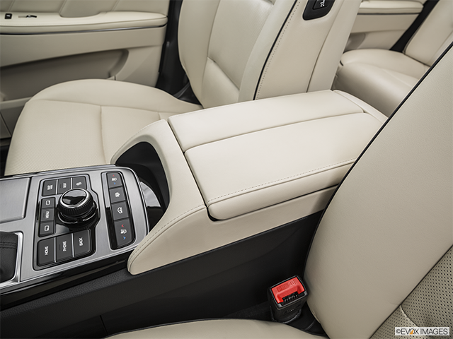 2016 Hyundai Equus | Front center console with closed lid, from driver’s side looking down