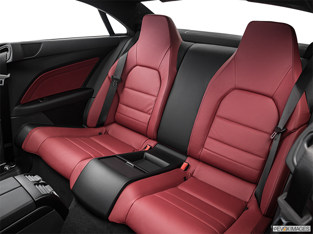 2016 Mercedes-Benz Classe E | Rear seats from Drivers Side