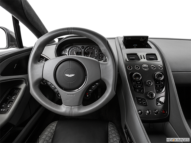 2016 Aston Martin Vanquish | Steering wheel/Center Console