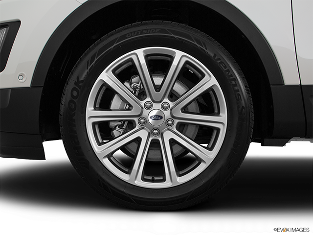 2016 Ford Explorer | Front Drivers side wheel at profile