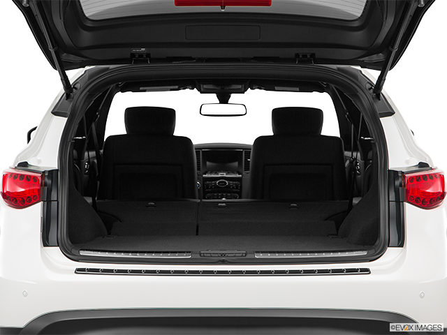 2016 Infiniti QX70 | Hatchback & SUV rear angle