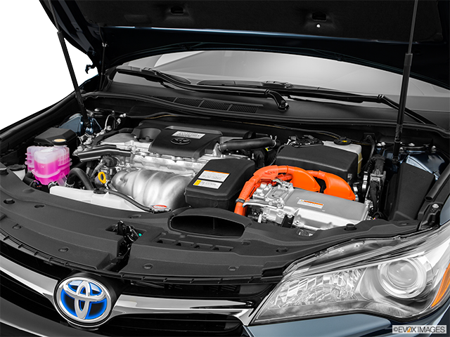 2016 Toyota Camry Hybrid | Engine