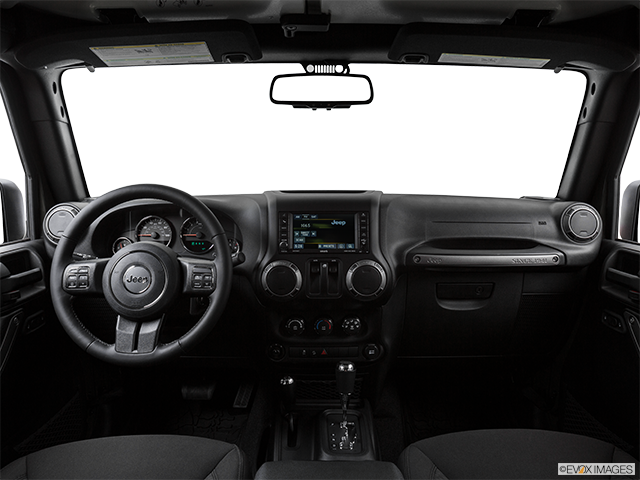 2016 Jeep Wrangler | Centered wide dash shot