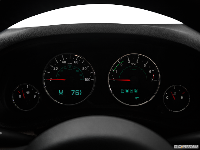 2016 Jeep Wrangler | Speedometer/tachometer