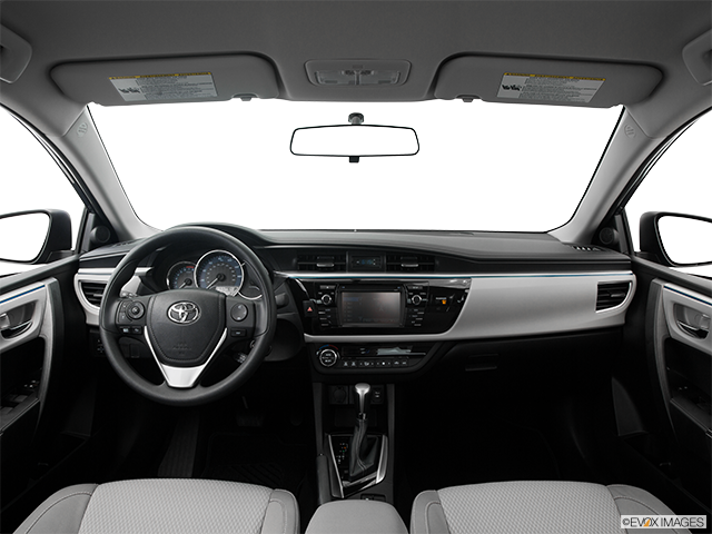 2016 Toyota Corolla | Centered wide dash shot