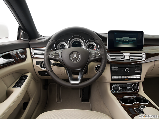 2016 Mercedes-Benz CLS-Class | Steering wheel/Center Console