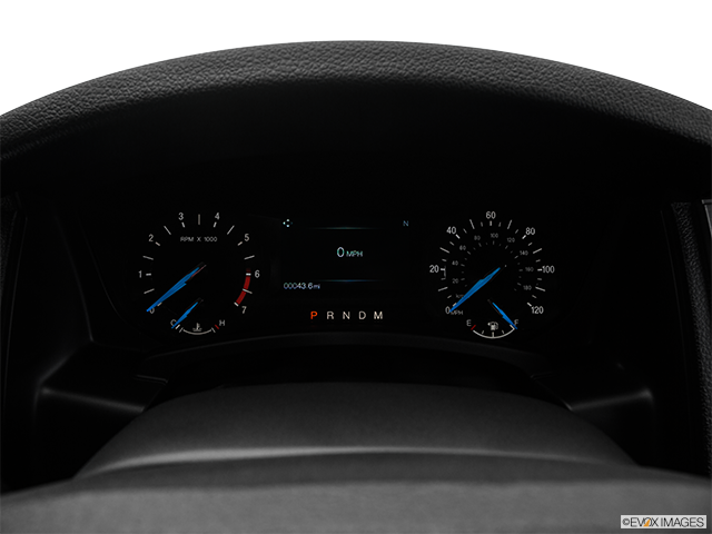 2016 Ford Expedition MAX | Speedometer/tachometer