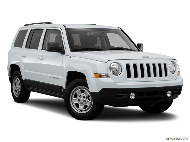 2016 Jeep Patriot | Front passenger 3/4 w/ wheels turned