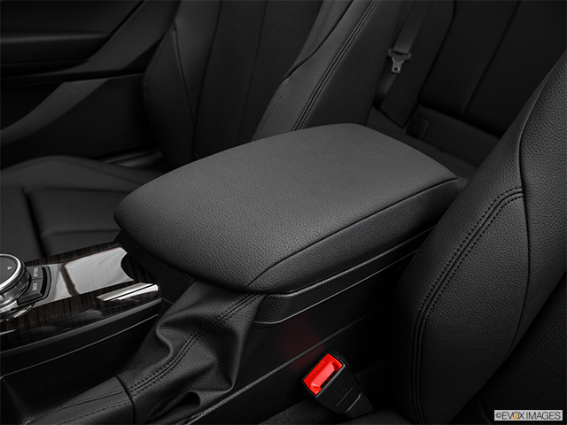2016 BMW 2 Series | Front center console with closed lid, from driver’s side looking down