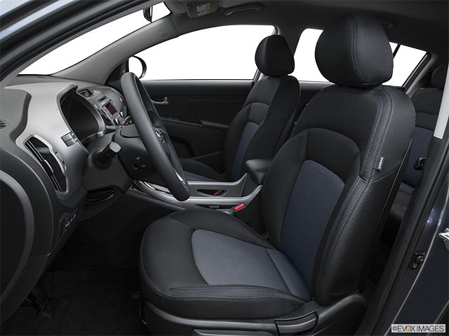 2016 Kia Sportage | Front seats from Drivers Side