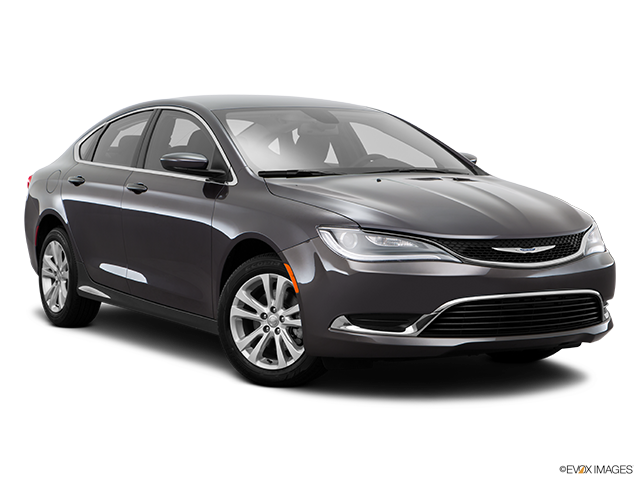 2017 Chrysler 200 | Front passenger 3/4 w/ wheels turned