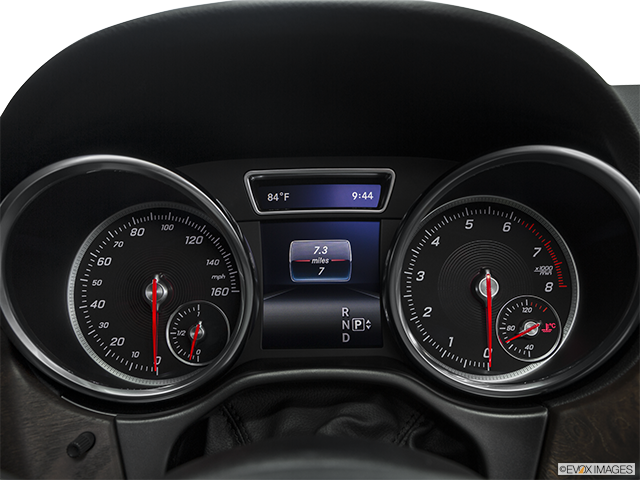 2016 Mercedes-Benz GLE-Class | Speedometer/tachometer