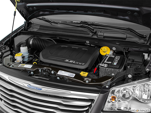 2016 Chrysler Town & Country | Engine
