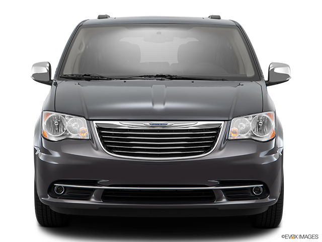 2016 Chrysler Town & Country | Low/wide front