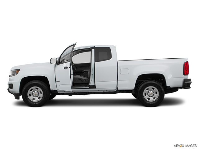 2016 Chevrolet Colorado | Driver's side profile with drivers side door open