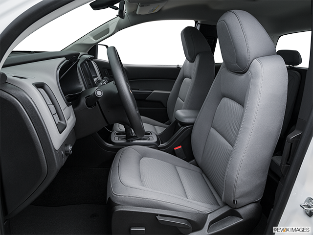 2016 Chevrolet Colorado | Front seats from Drivers Side