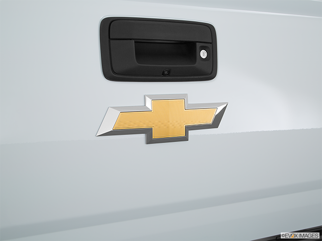 2016 Chevrolet Colorado | Rear manufacturer badge/emblem