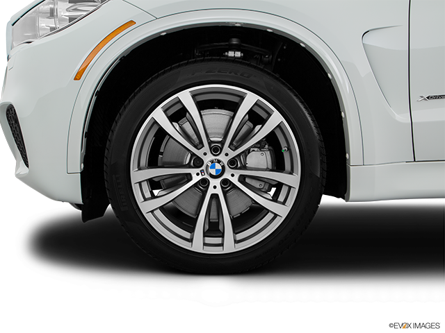 2016 BMW X5 | Front Drivers side wheel at profile