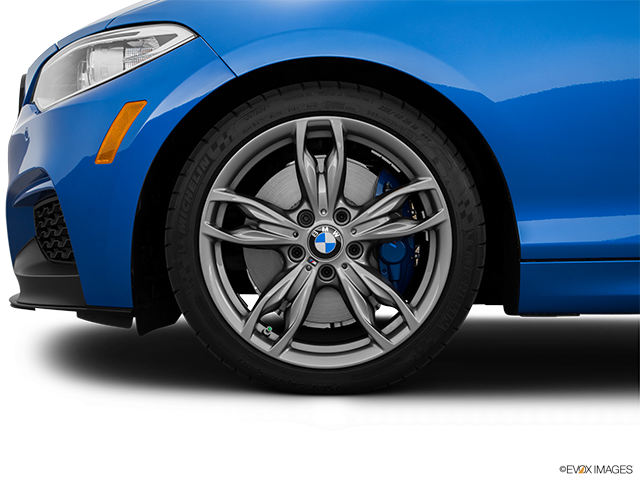 2016 BMW 2 Series | Front Drivers side wheel at profile