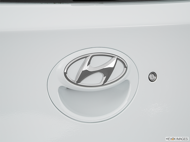 2016 Hyundai Accent Hatchback | Rear manufacturer badge/emblem