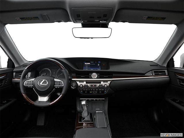 2016 Lexus ES 350 | Centered wide dash shot