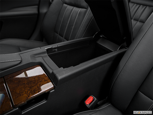 2016 Lexus ES 350 | Front center divider