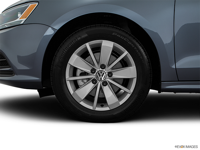 2016 Volkswagen Jetta | Front Drivers side wheel at profile